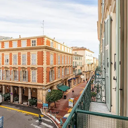 Regina - Happy * Menton